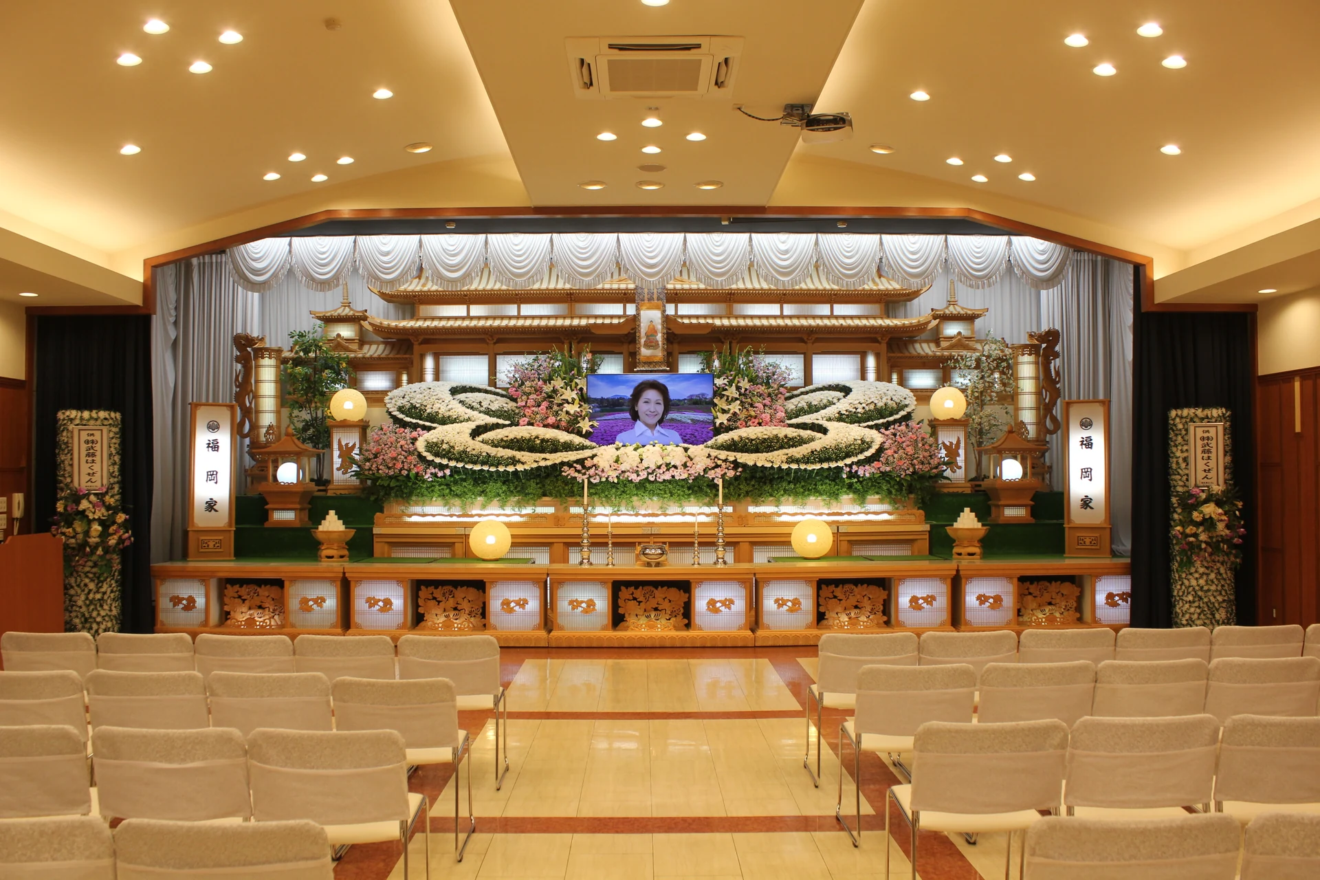 斎場の式場全景